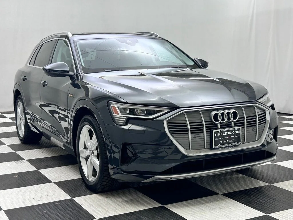 Used 2019 Gray Audi Premium Plus image 2