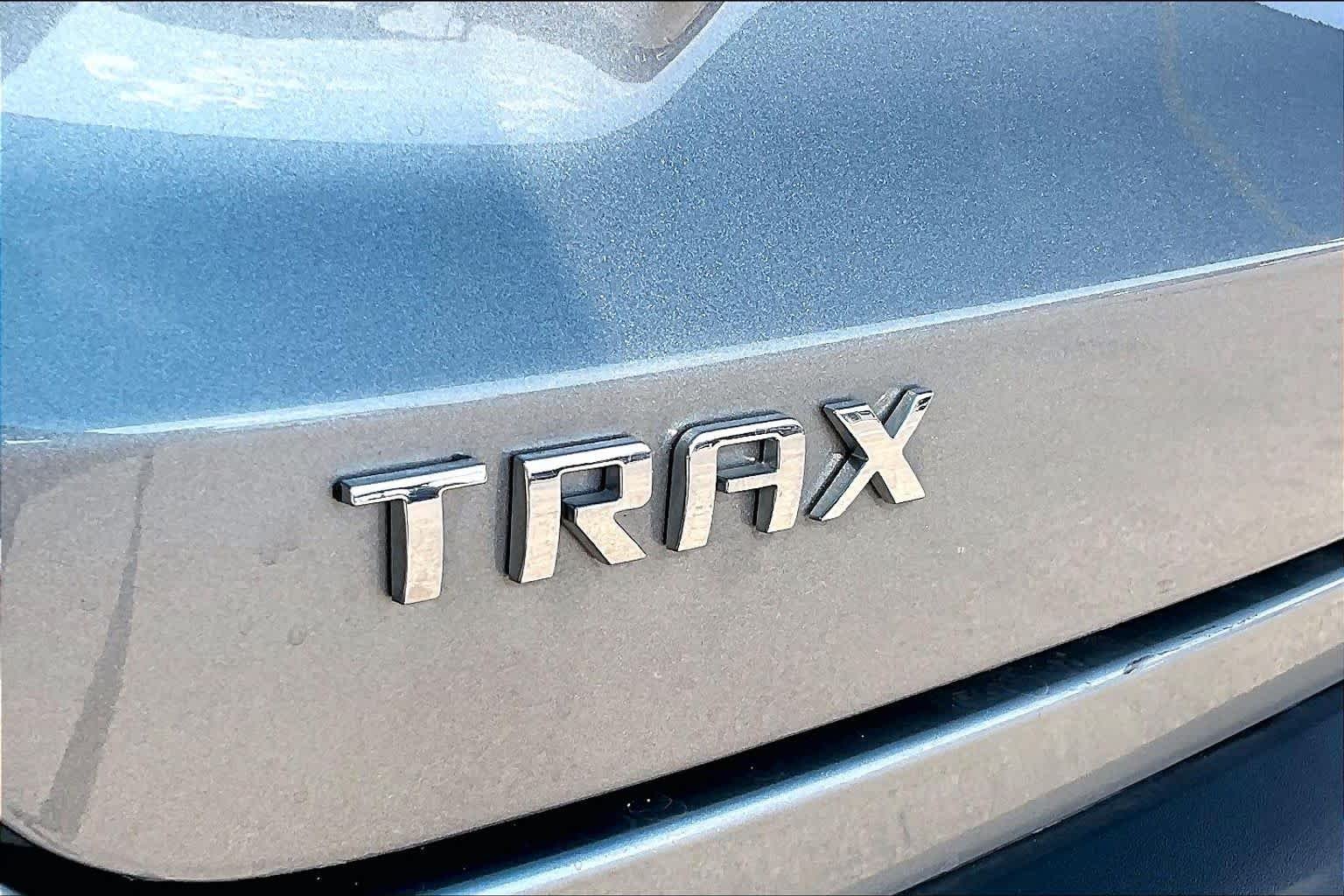 Used 2025 Sterling Gray Metallic Chevrolet ACTIV image 32