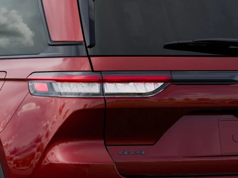 New 2025 Velvet Red Pearl-Coat Exterior Paint Jeep Altitude X image 52