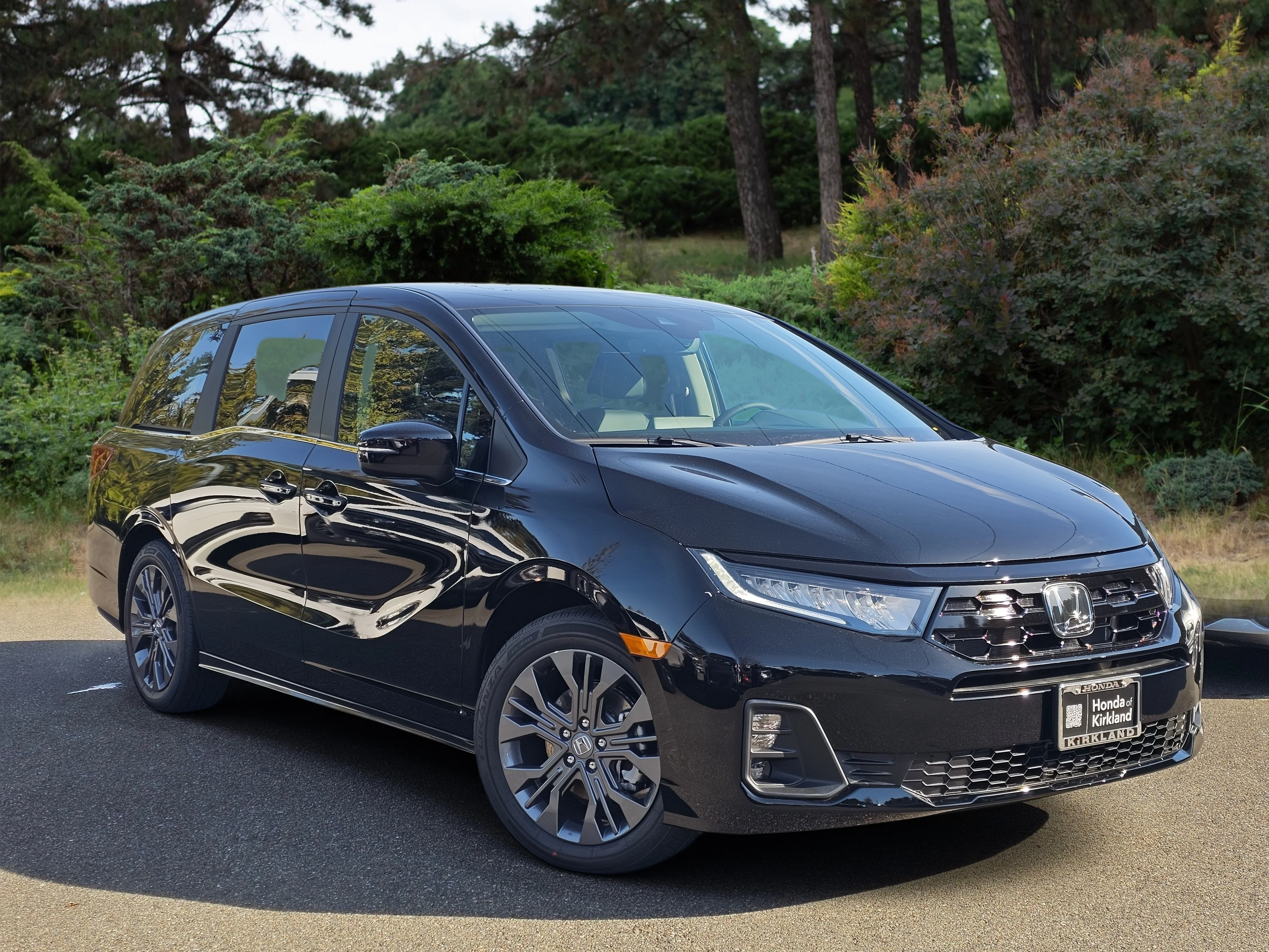 2026 Honda Odyssey Touring's photo