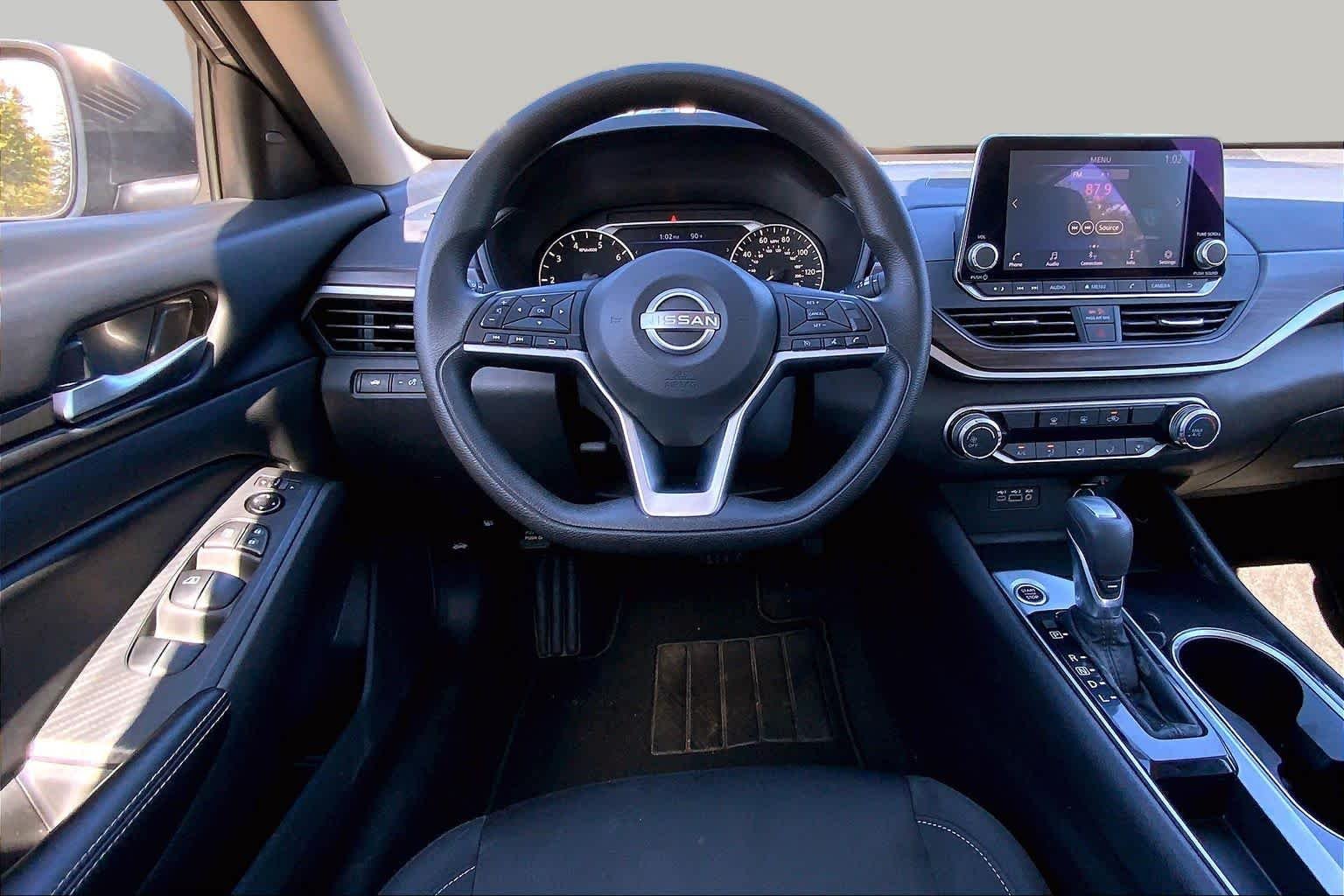 Used 2024 Gun Metallic Nissan 2.5 SV image 6