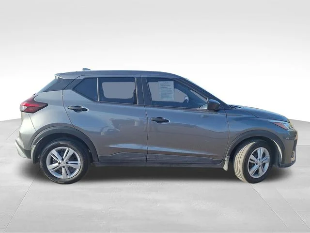 Used 2025 Gray Nissan S image 9