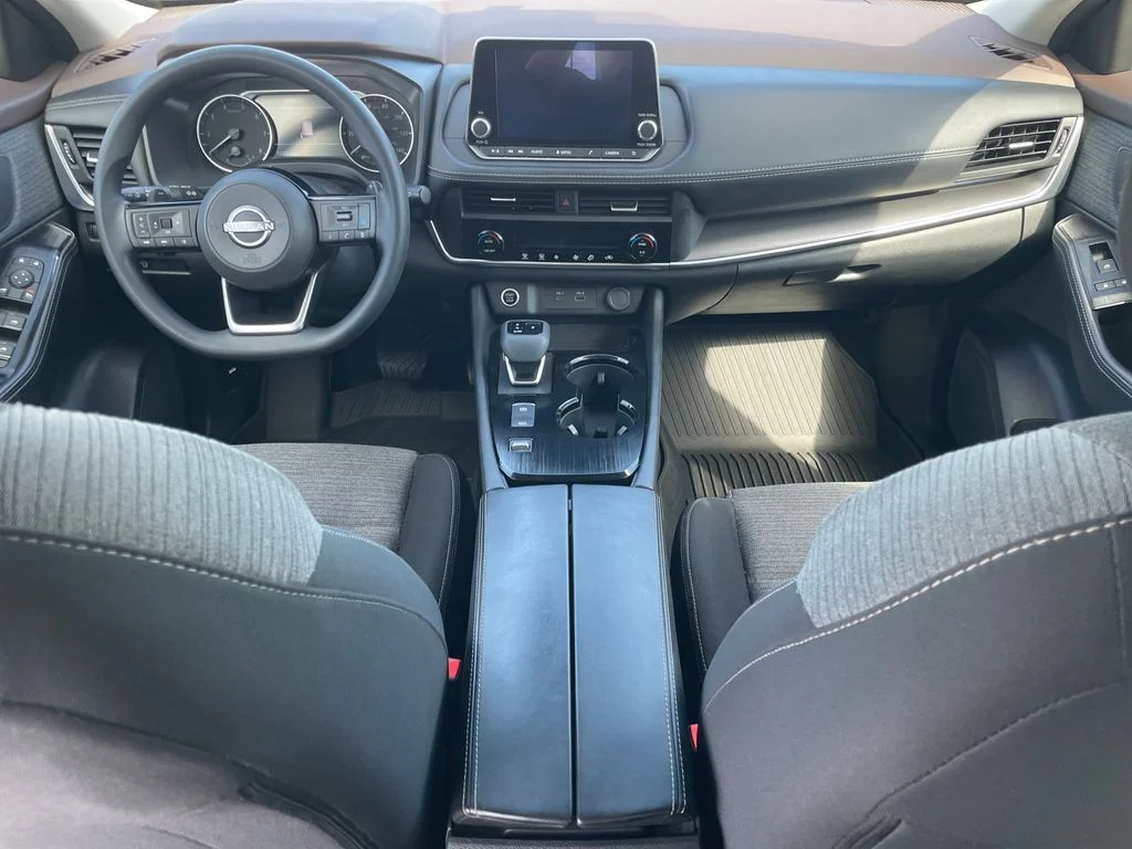 Used 2023 White Nissan SV image 12