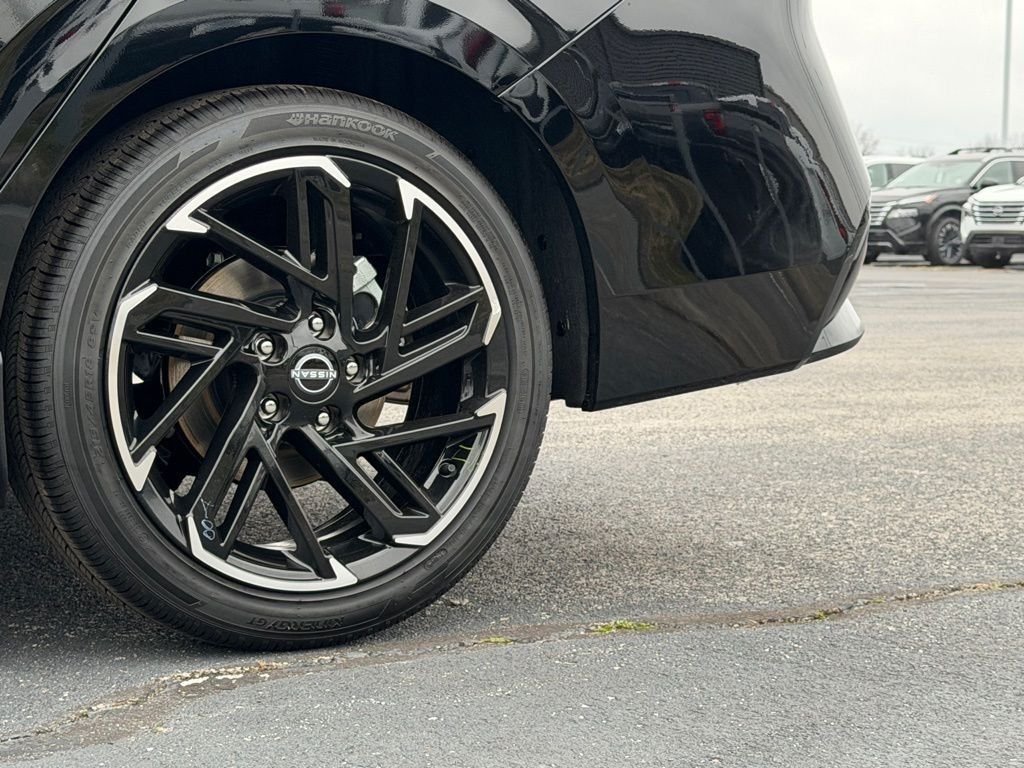 New 2026 Super Black Nissan SR image 34