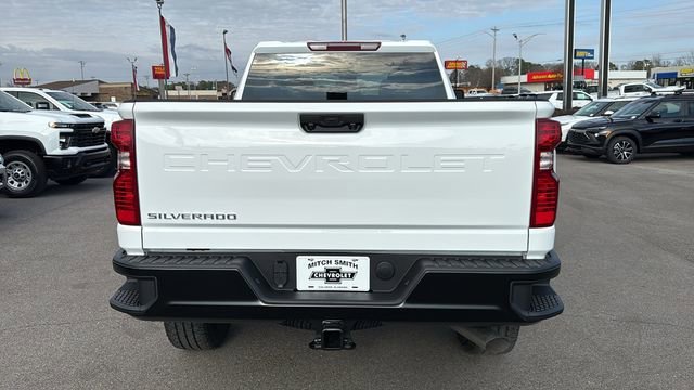 New 2026 Summit White Chevrolet WT image 5