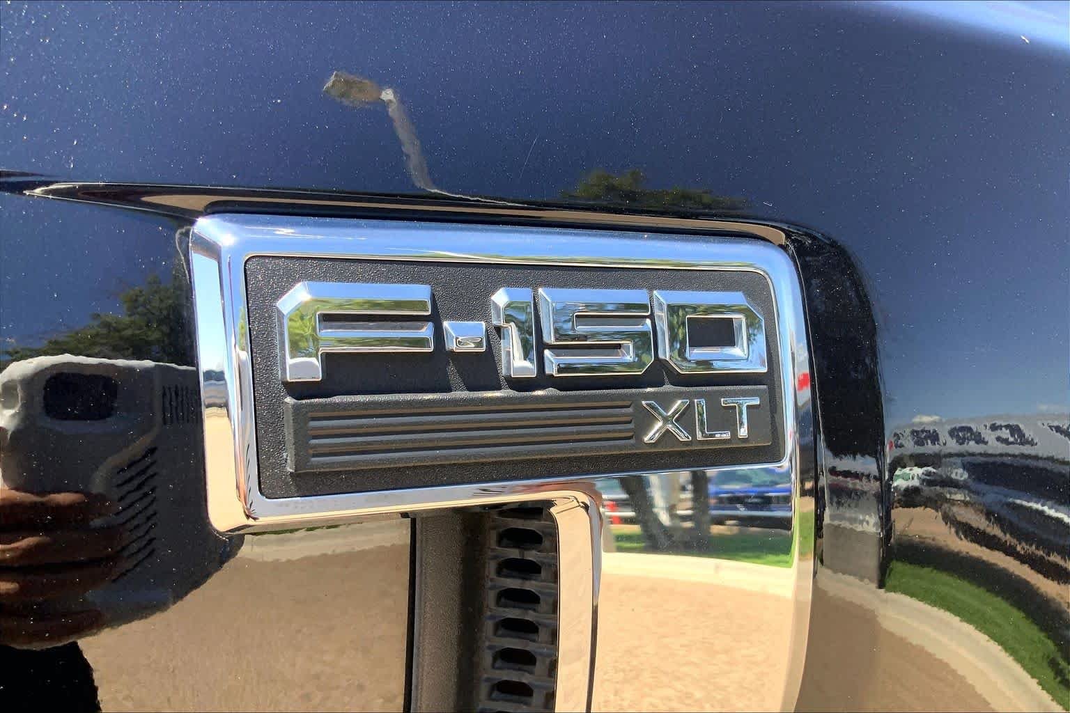 Used 2024 Agate Black Metallic Ford XLT image 10