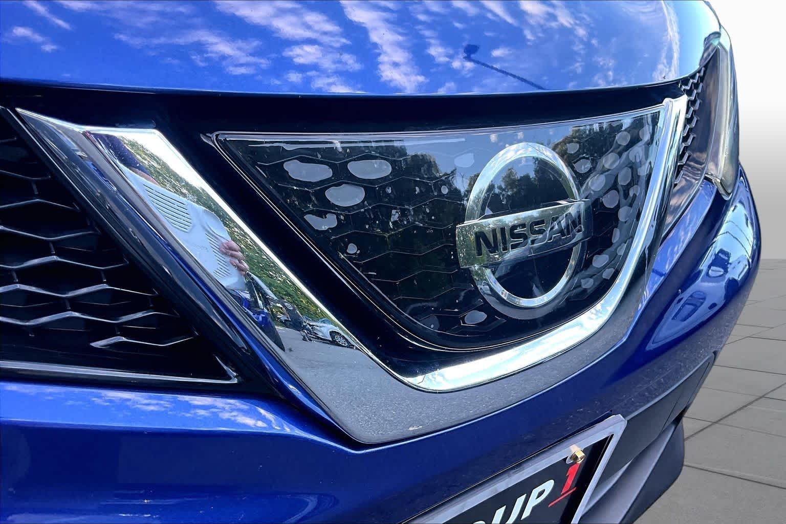 Used 2018 Caspian Blue Nissan SV image 28