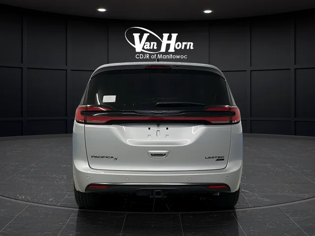 2026 Chrysler Pacifica Limited - Photo 14