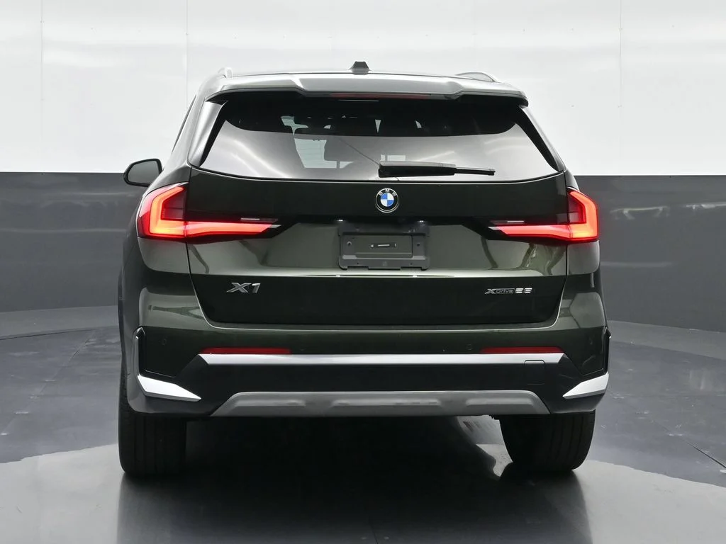 Used 2023 San Remo Green Metallic BMW xDrive28i image 7