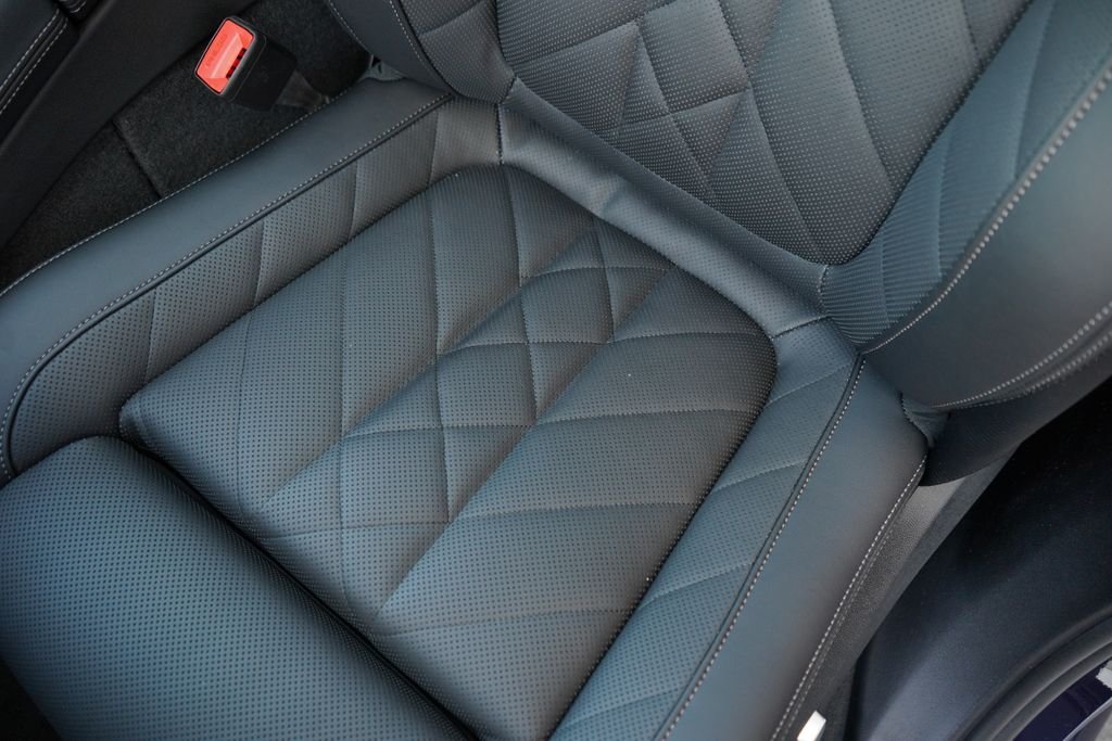 New 2026 Tanzanite Blue II Metallic BMW xDrive50e image 11