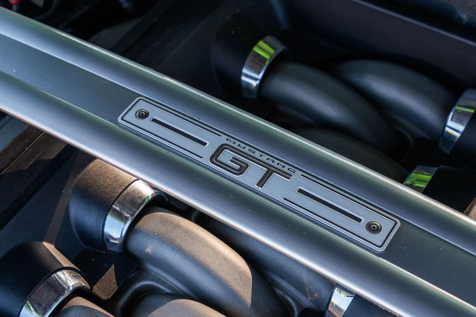 Used 2014 Green Ford GT image 25