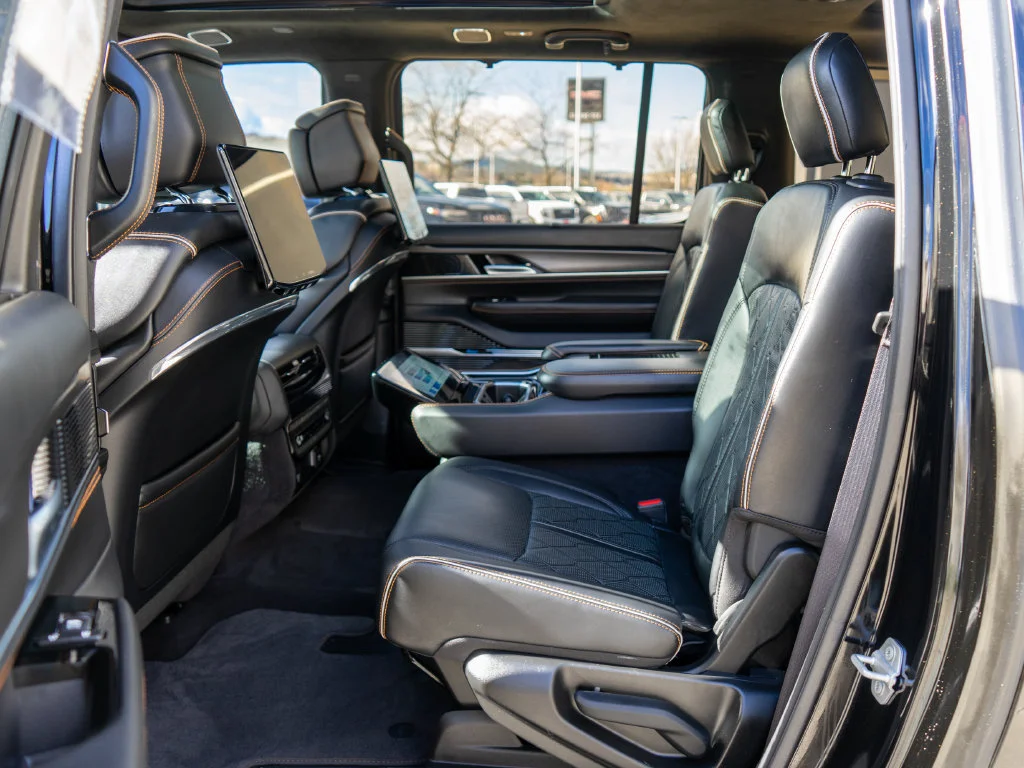 Used 2023 Black Jeep Series III image 14