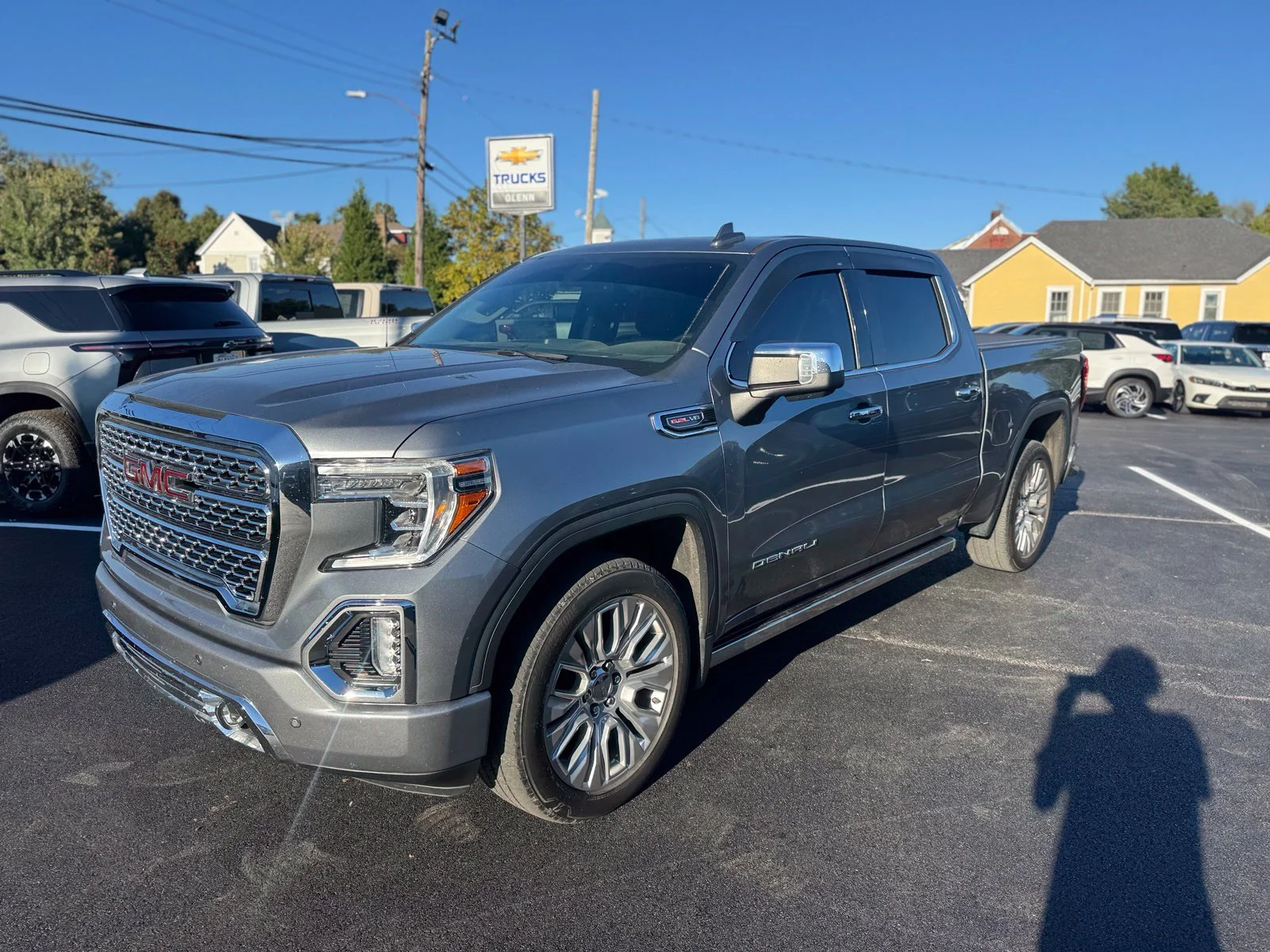 Used 2021 Gray GMC Denali image 2