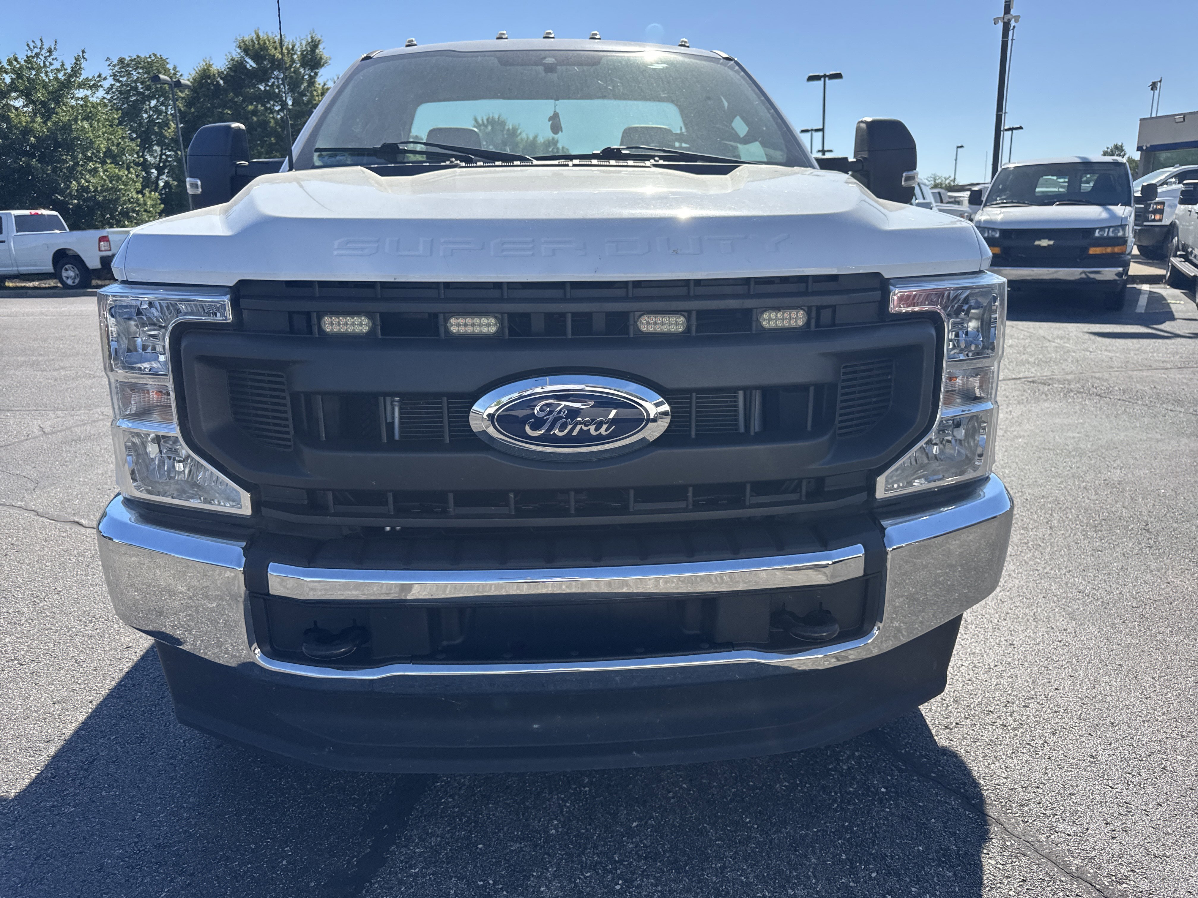 Used 2022 Oxford White Ford XL image 9