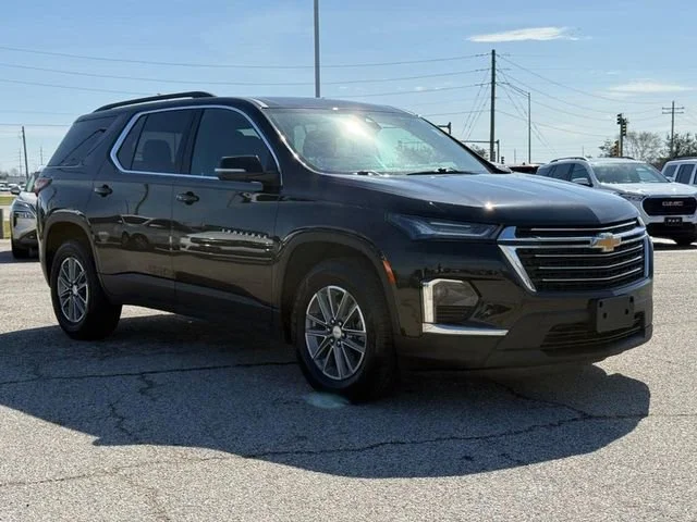 Used 2022 Mosaic Black Metallic Chevrolet LT Cloth image 8