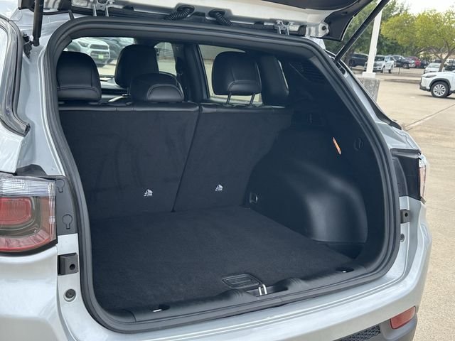 Used 2026 Silver Jeep Latitude image 29