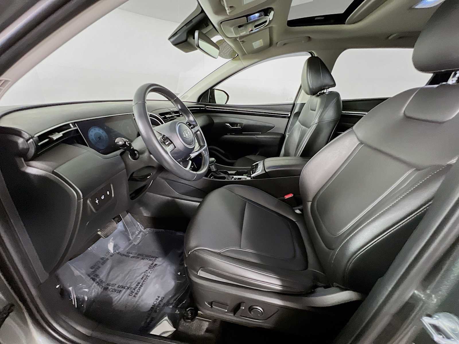 Used 2023 Amazon Gray Hyundai SEL image 22