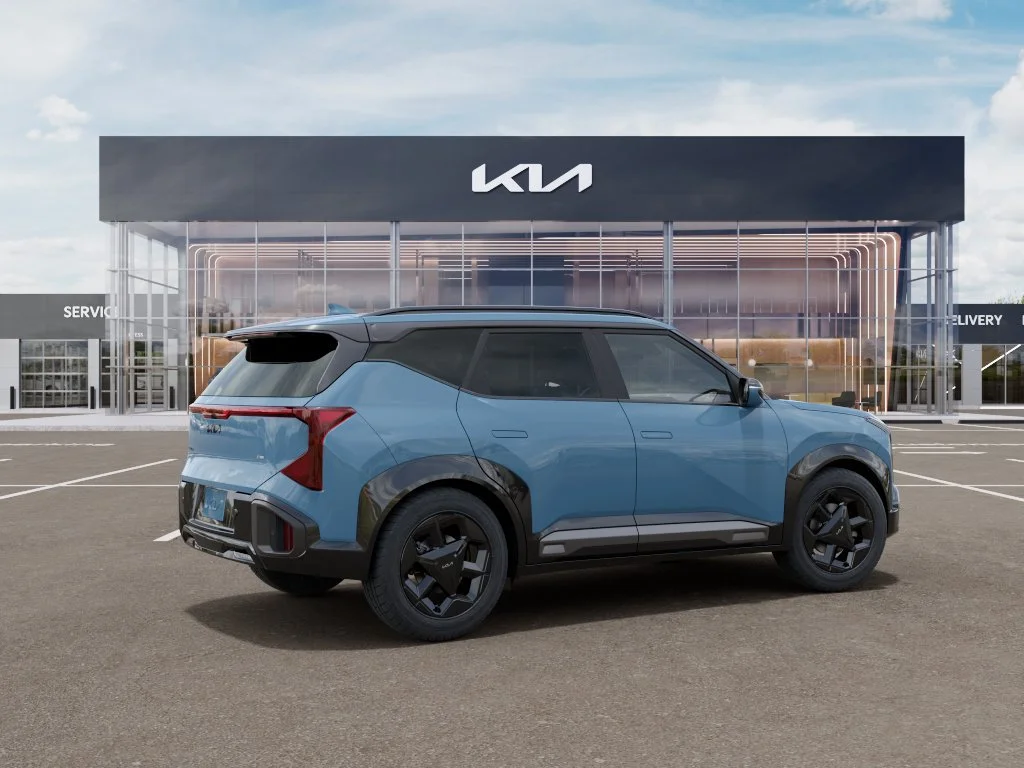 New 2027 Frost Blue Kia X-Line S image 6