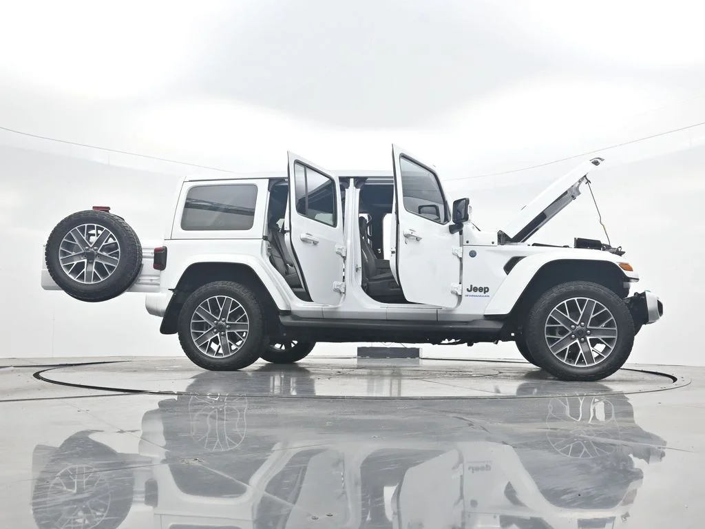 Used 2024 White Jeep High Altitude 4xe image 43