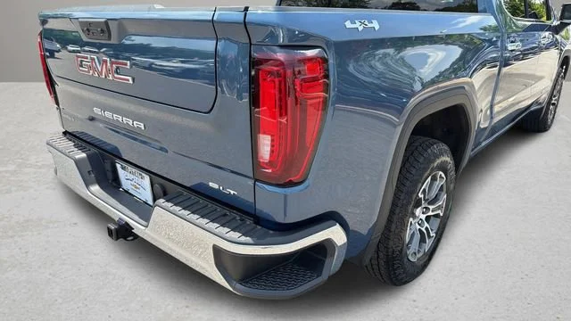 Used 2024 Downpour Metallic GMC SLT image 35