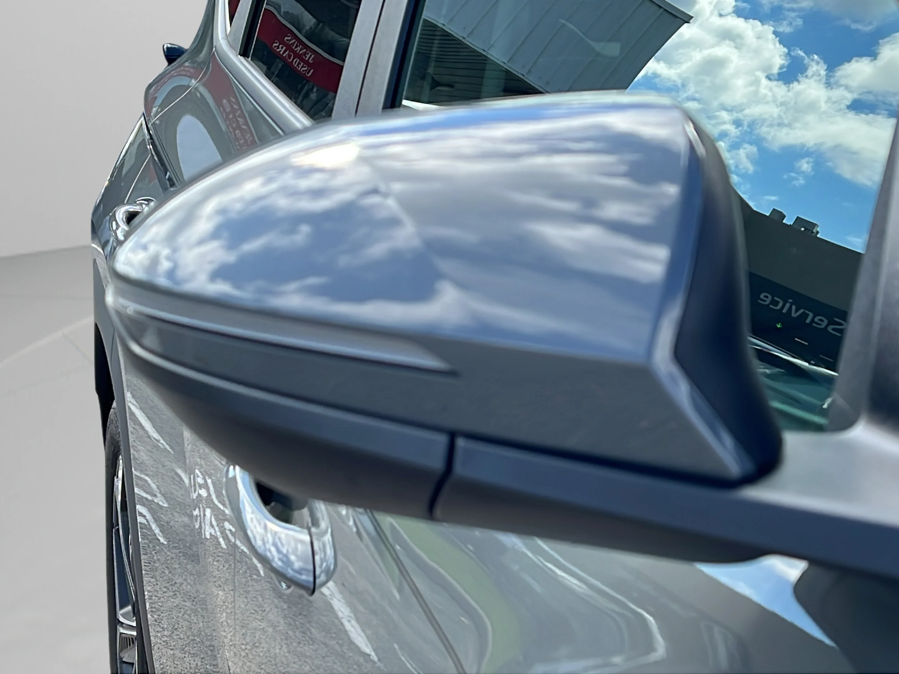 Used 2024 Hampton Gray Hyundai SEL image 11