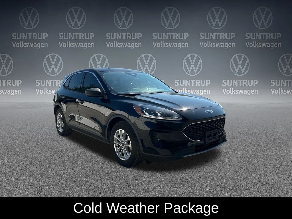 Used 2022 Black Ford SE image 10