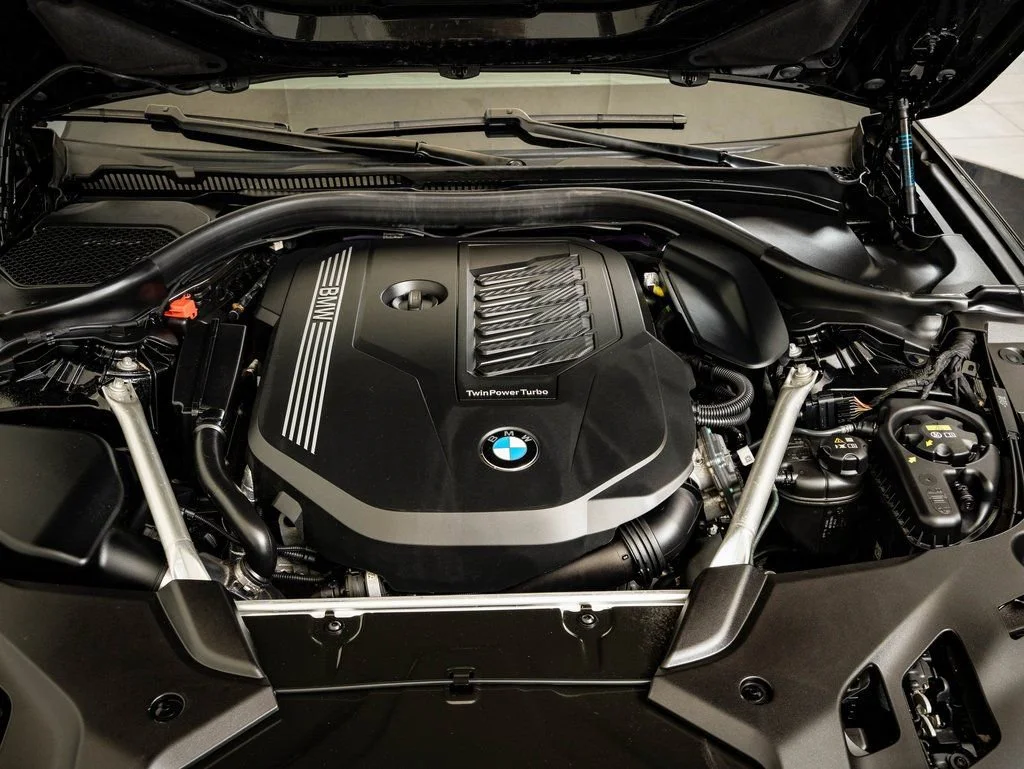 Used 2023 Black Sapphire Metallic BMW 540i xDrive image 50
