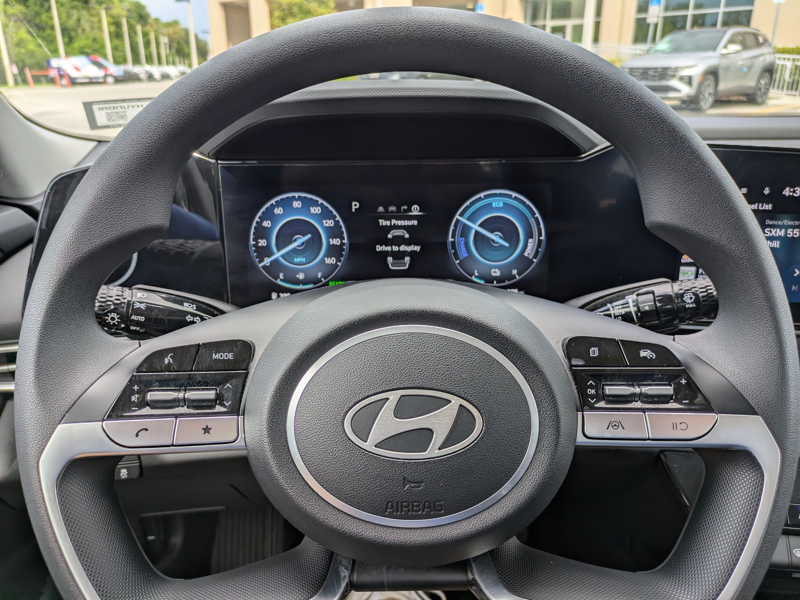 2024 Hyundai Elantra Blue - Photo 24