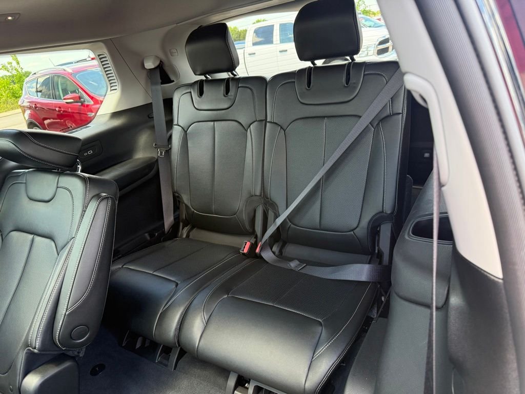 Used 2023 Black Jeep Limited image 18