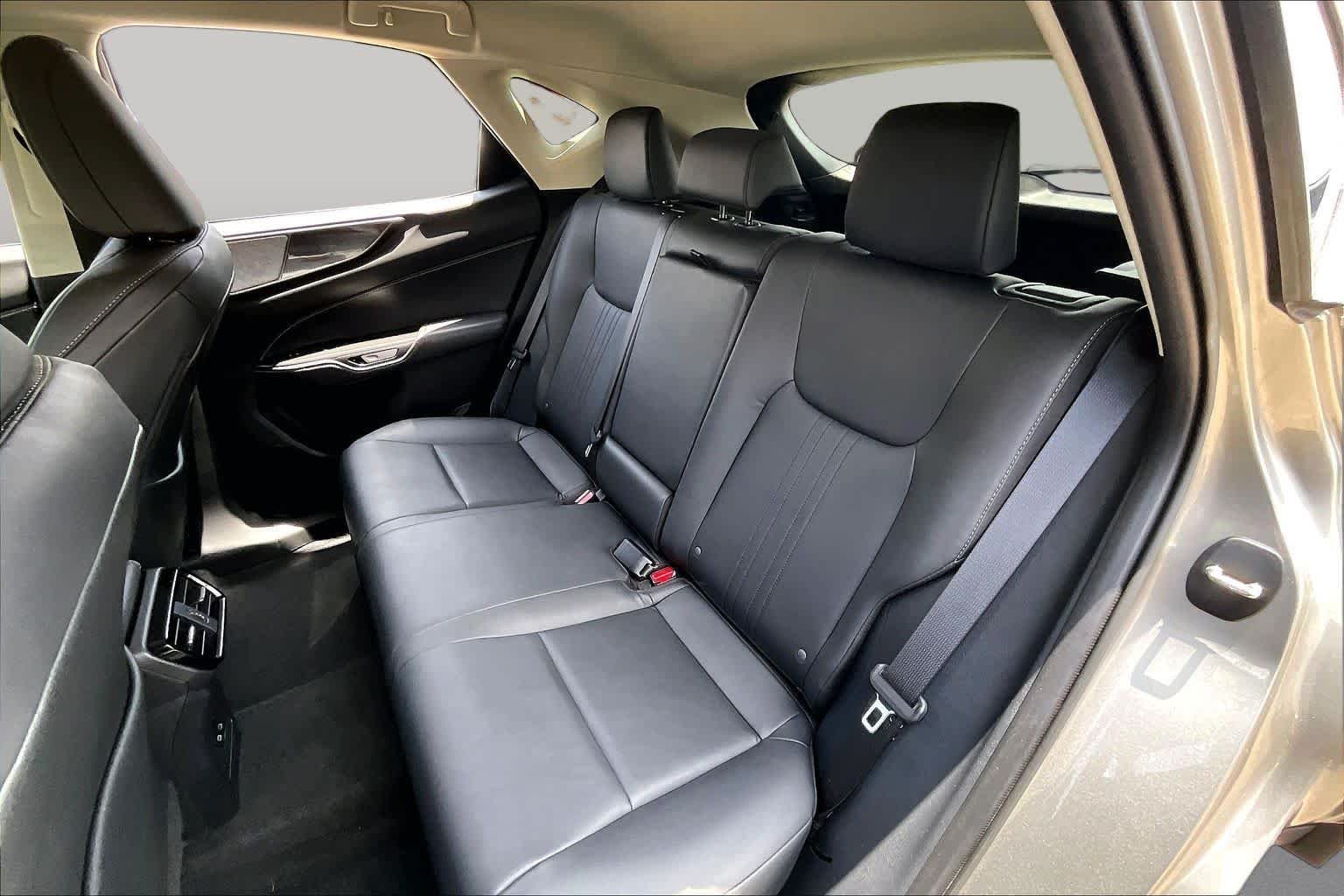 Used 2025 Atomic Silver Lexus  image 18