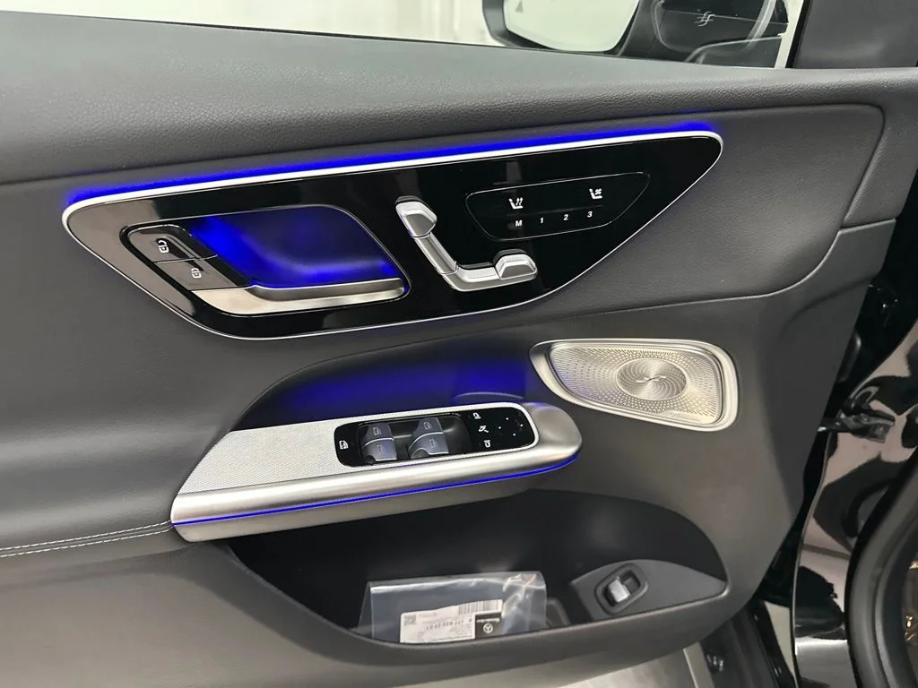 New 2026 Black Mercedes-Benz GLC 300 image 14