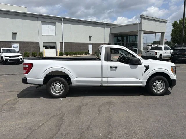 Used 2021 White Ford XL image 6