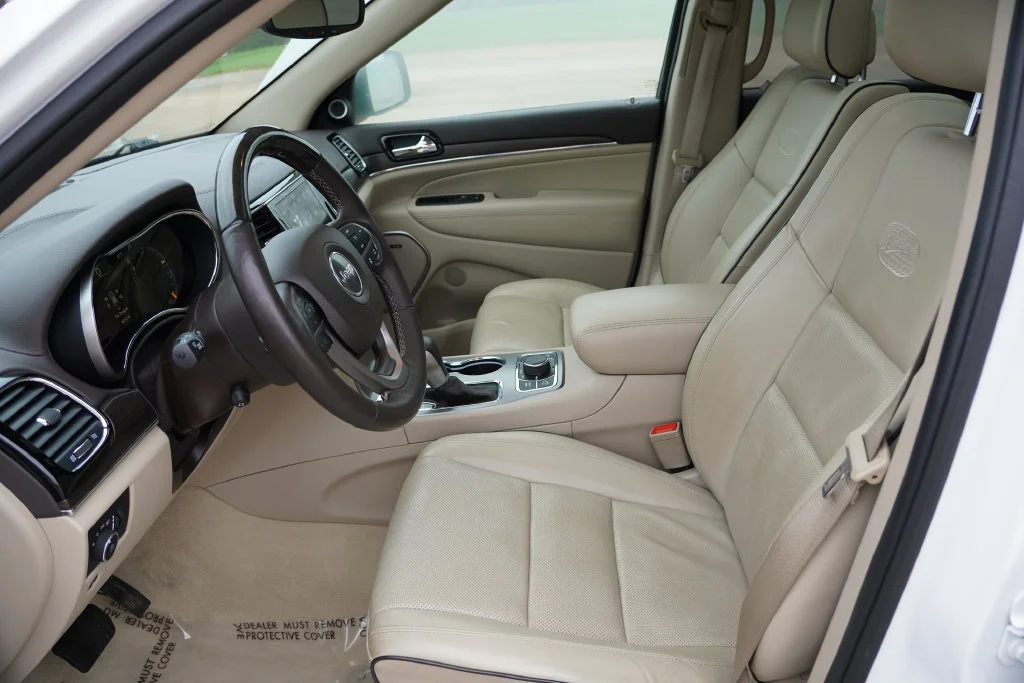 Certified Used 2021 White Jeep Overland image 15