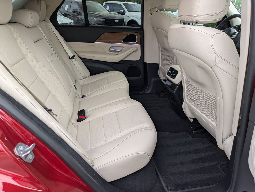 Used 2021 Red Mercedes-Benz GLE 350 image 22