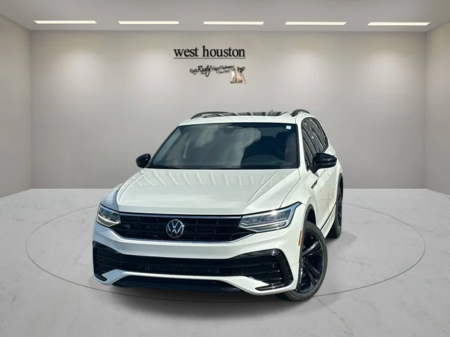 2024 Volkswagen Tiguan SE R-Line Black