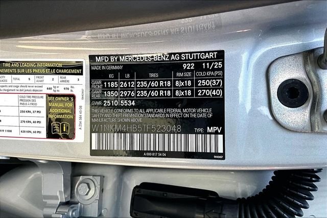 Used 2026 Silver Mercedes-Benz GLC 300 image 30