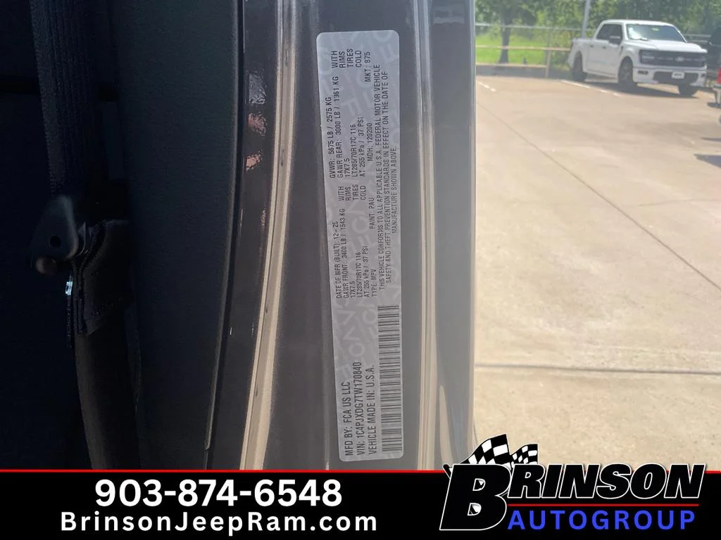 Used 2026 Granite Crystal Metallic Clearcoat Jeep Willys image 30