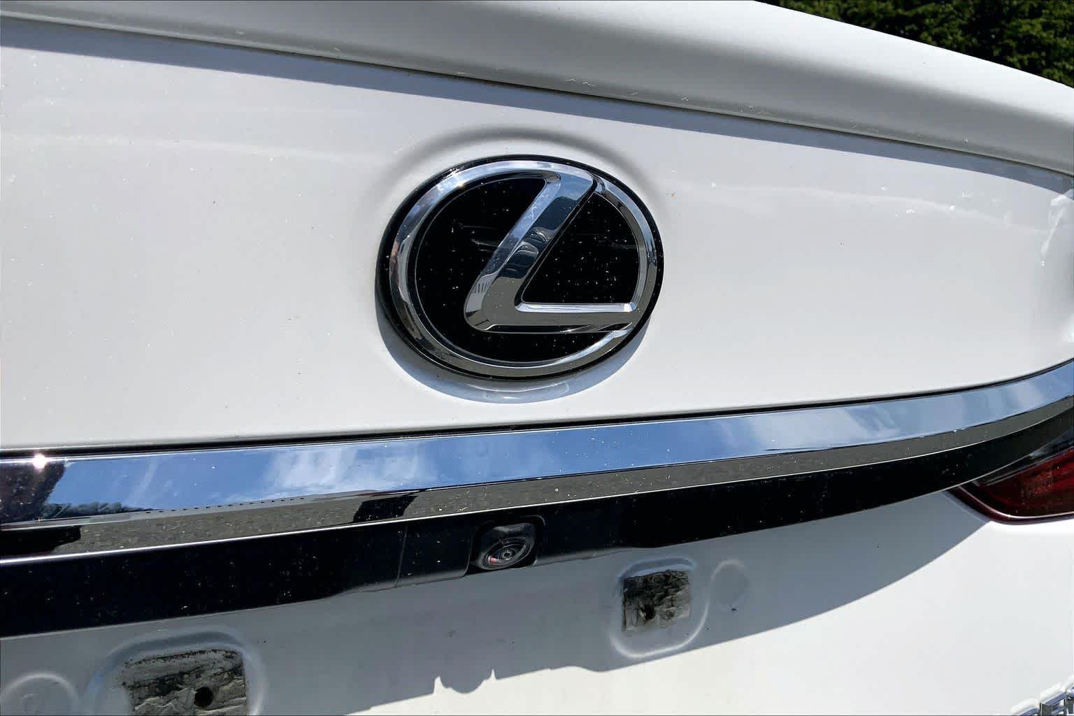 Certified Used 2024 Eminent White Pearl Lexus  image 31