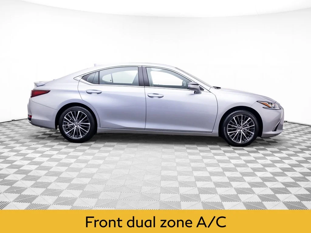 Used 2023 Silver Lexus 300h image 7