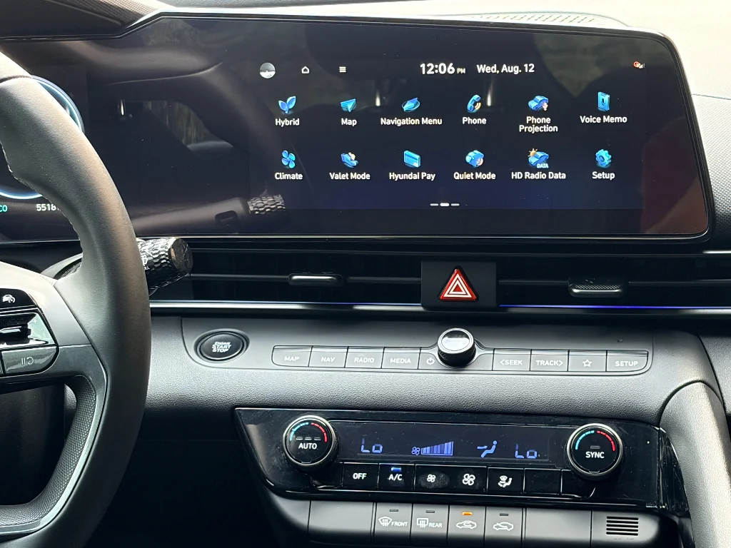 Used 2025 Serenity White Hyundai SEL Sport image 16