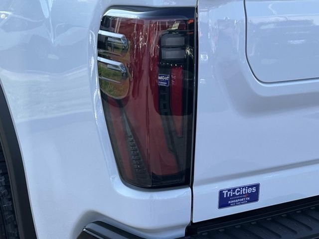 Used 2025 White GMC AT4 image 6