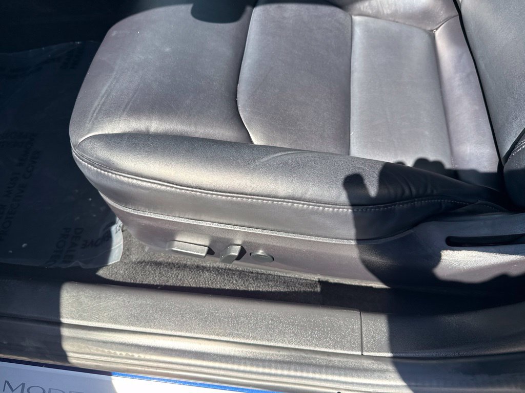 Used 2018 Blue Tesla Long Range image 13