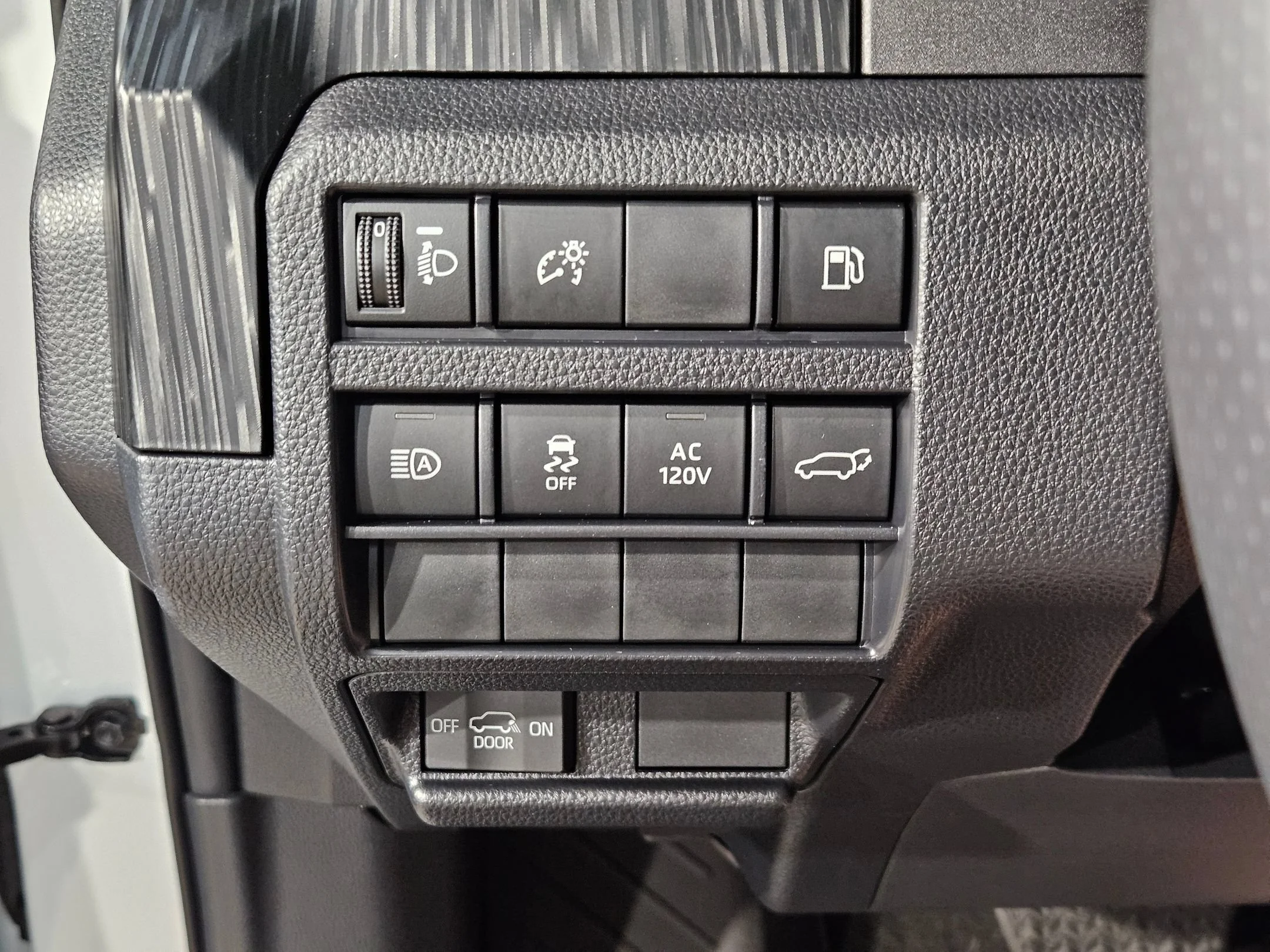 Certified Used 2026 Wind Chill Pearl Toyota Hybrid Platinum image 26