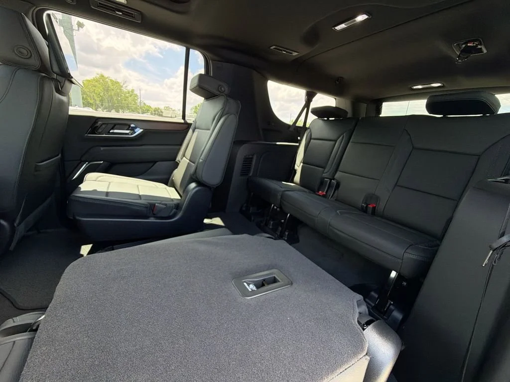 2026 GMC Yukon XL Denali - Photo 17