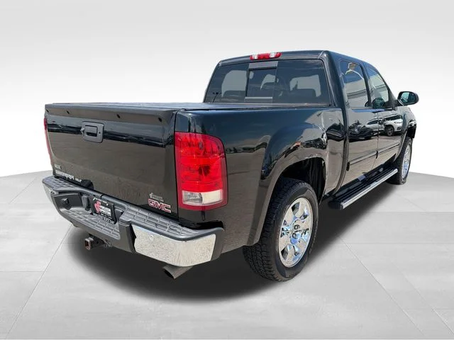 Used 2011 Black GMC SLT image 7
