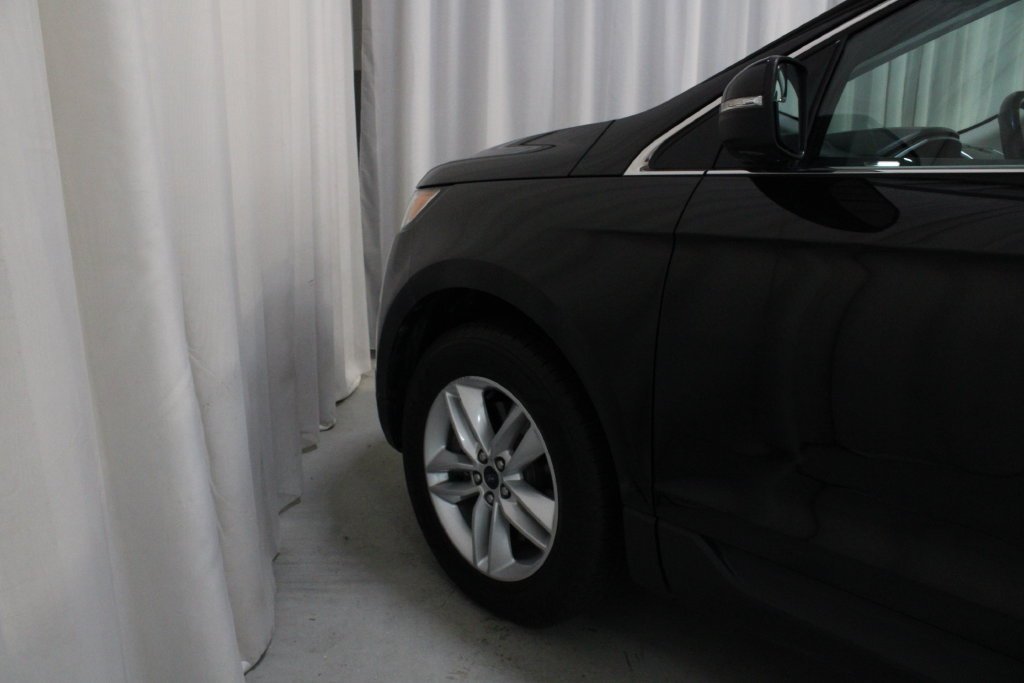 Used 2015 Black Ford SEL image 30