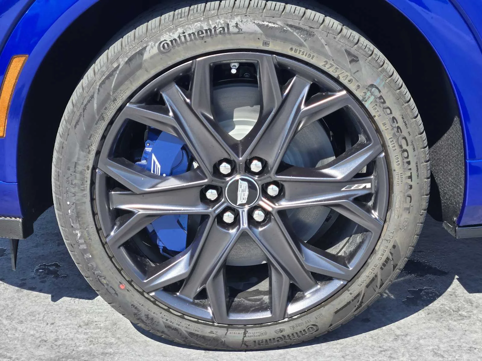 2027 Cadillac OPTIQ V-Series - Photo 7