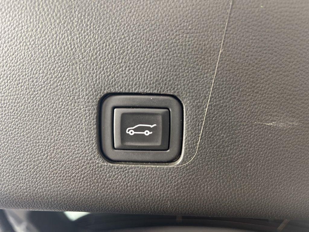 Used 2023 Sterling Gray Metallic Chevrolet LT Leather image 24