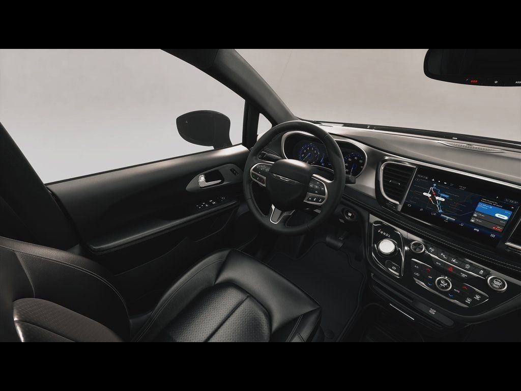 New 2027 Diamond Black Crystal Pearl-Coat Exterior Paint Chrysler Select image 8