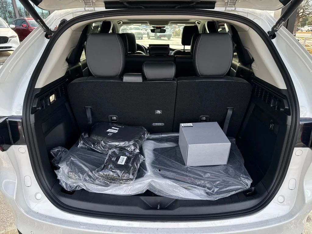 New 2026 White Mazda 3.3 Turbo Premium image 30